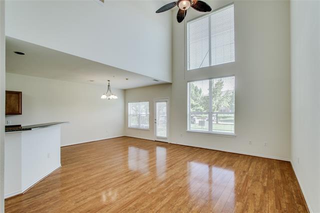 Building Photo - 1041 Colonial Dr