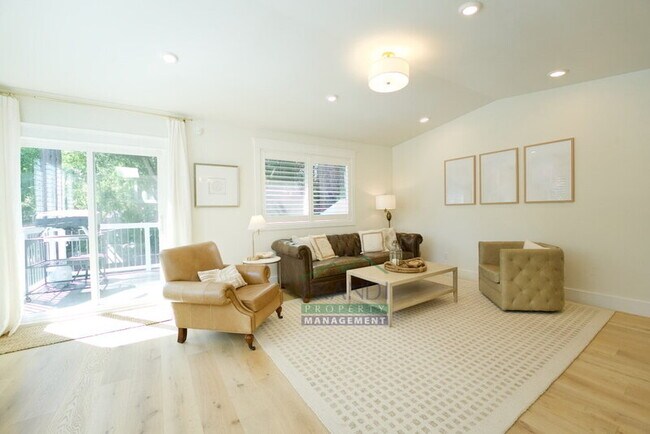 Building Photo - 49 Locust Ave