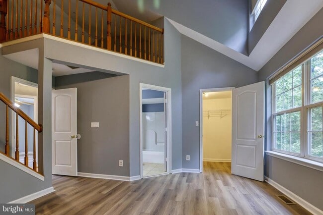 Building Photo - 30 Flaxleaf Ct