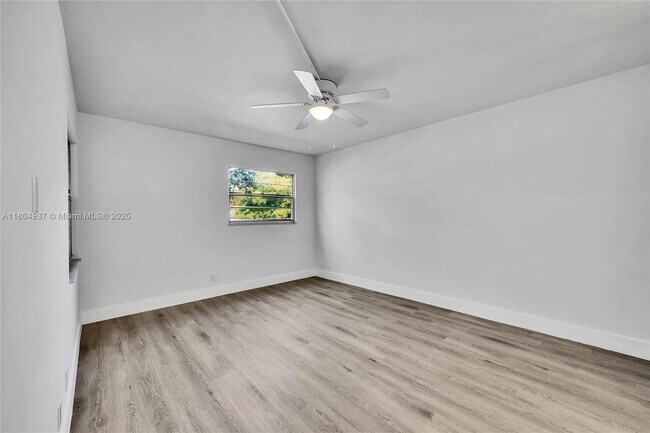 Building Photo - 1200 SW 124th Terrace