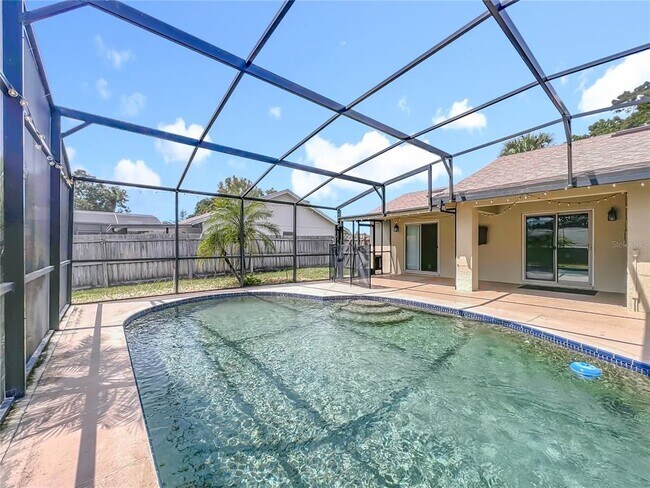 Building Photo - 9134 Sabal Palm Cir