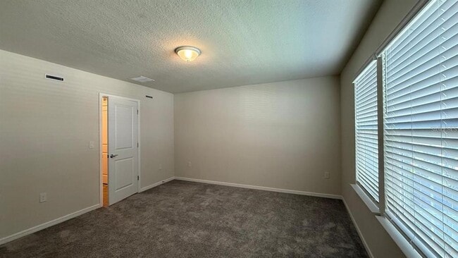 Building Photo - 2599 Winsome Wy