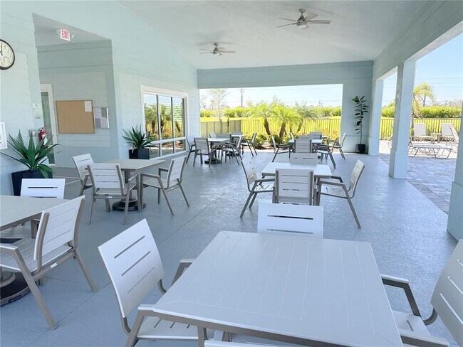 Building Photo - 1602 Saddlewood Cir