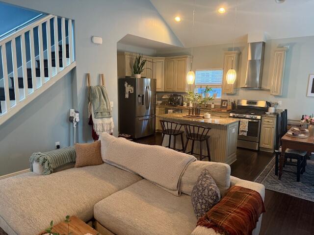 Building Photo - 15 Bayshore Pines Ct