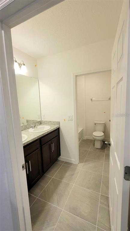 Building Photo - 1079 Chase Austin Way