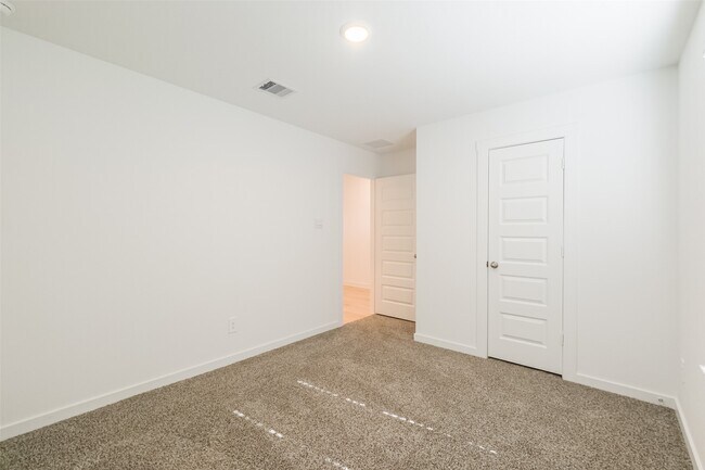 Building Photo - 31718 Hallington Hl Ln