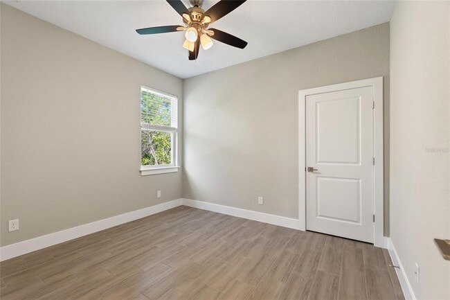 Building Photo - 205 Hyacinth Ct