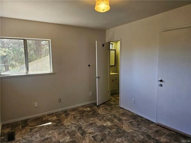 Building Photo - Quiet Location with Mountain & Forest Views