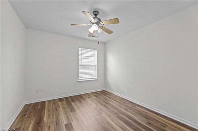 Building Photo - Graystone Reserves