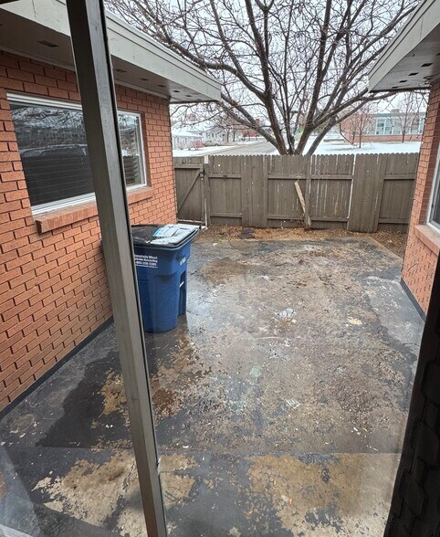 Courtyard - 2059 N 250 W