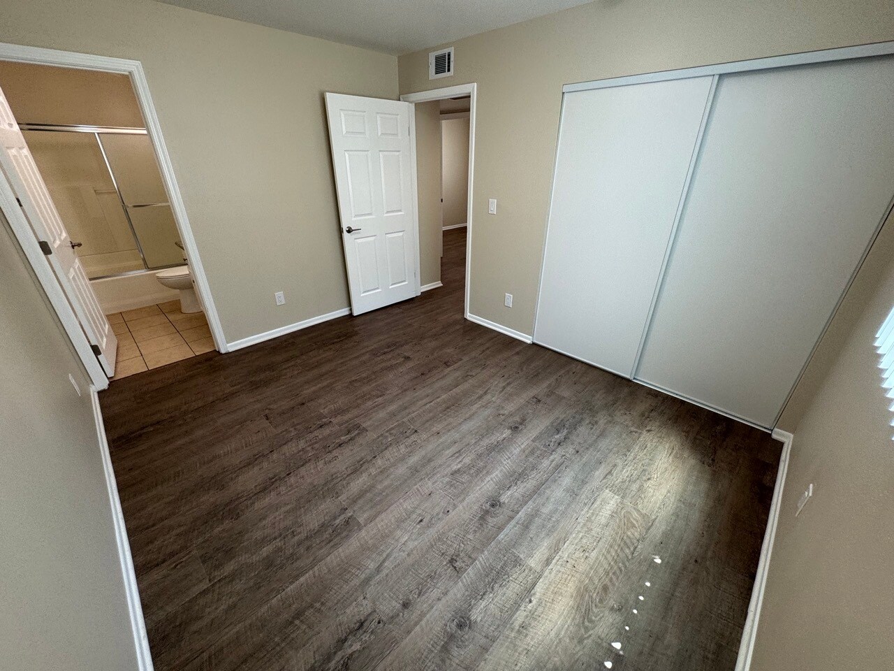 Building Photo - 6842 Morella Ave