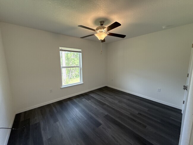 Building Photo - 26 Malauka Cir