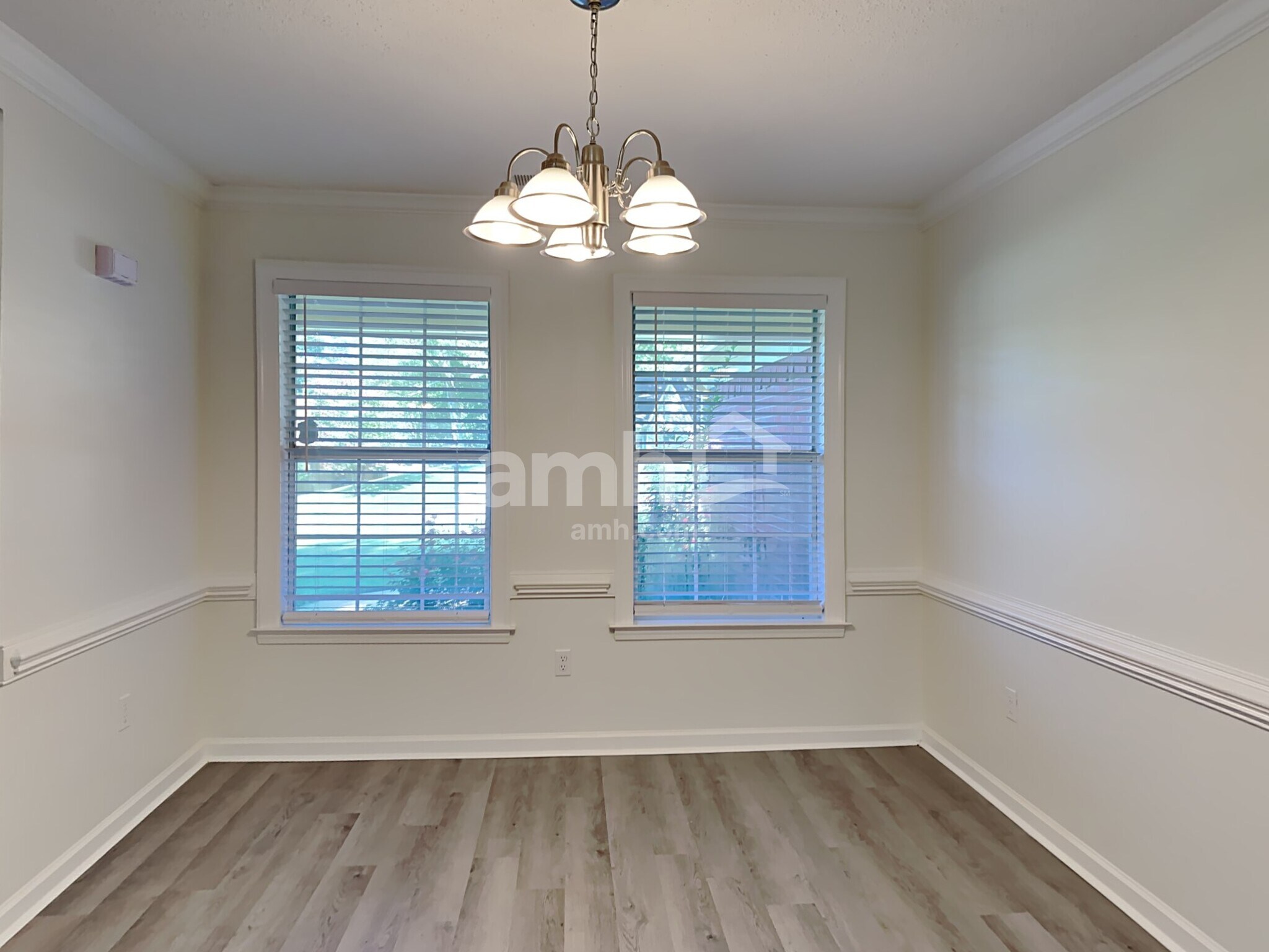 Building Photo - 2714 Cedar Bluff Dr
