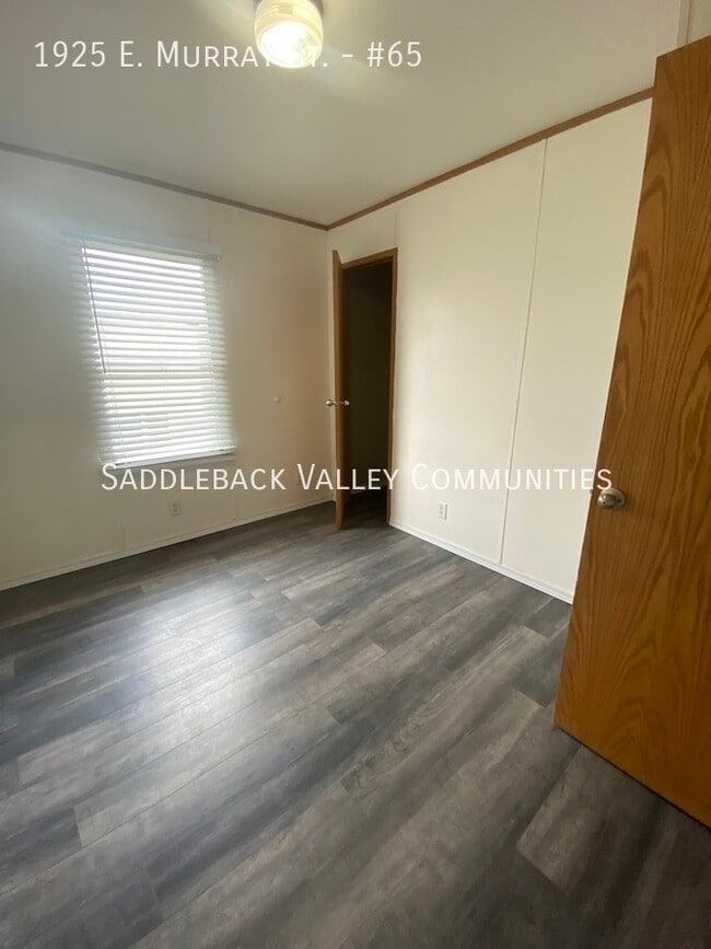 Building Photo - 1925 E Murray St