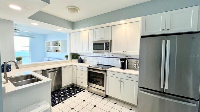 Building Photo - 4981 Bacopa Ln S