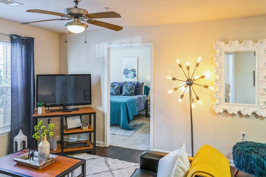 The Social Blue 2707 S Rutherford Blvd Murfreesboro TN 37130