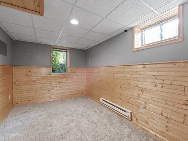 Building Photo - 2055 Fairmount Ave