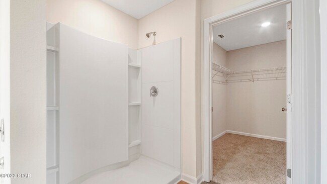 Building Photo - 5824 Tiagra Dr