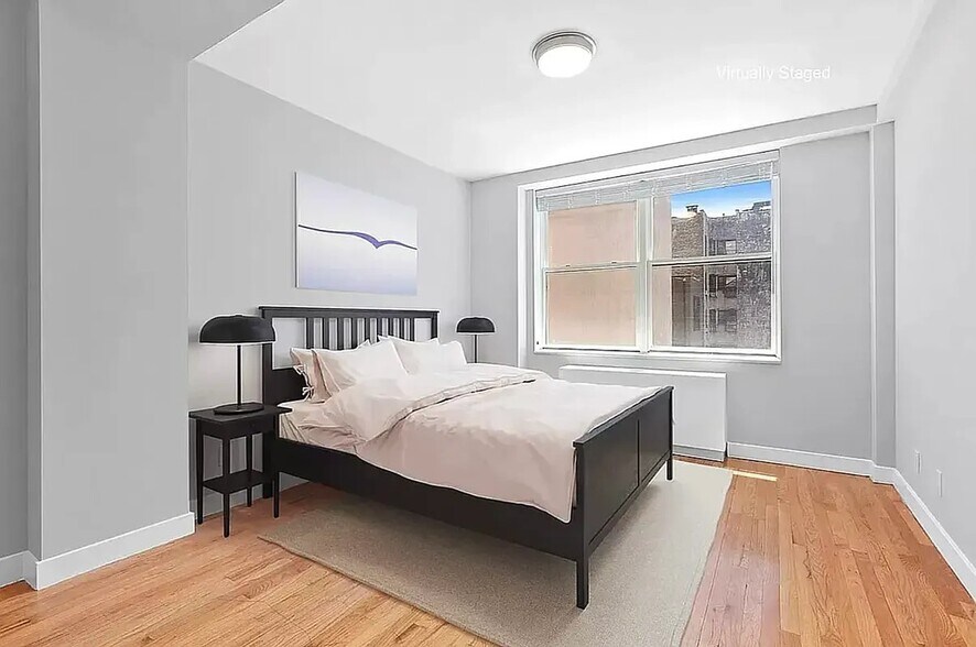 Building Photo - 54 Spring St