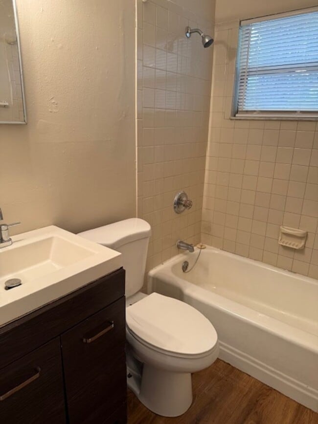 Building Photo - 2/1 Unit for rent in Titusville