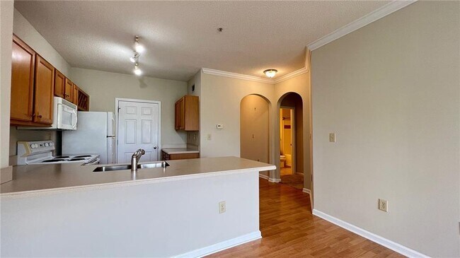 Building Photo - 4333 Dunwoody Park