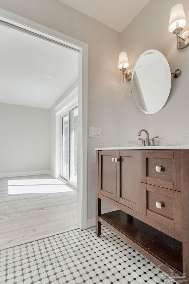 Building Photo - 5894 W Shore Dr