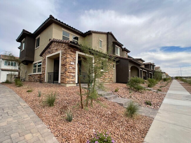 Building Photo - HENDERSON CADENCE COMMUNITY - 3 bed 2.5 ba...