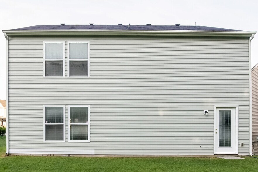 Building Photo - 1528 Bray Dr