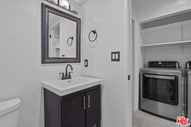 Building Photo - 1850 Midvale Ave