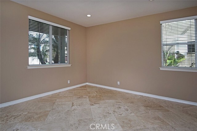 Building Photo - 2449 Highwood Rd