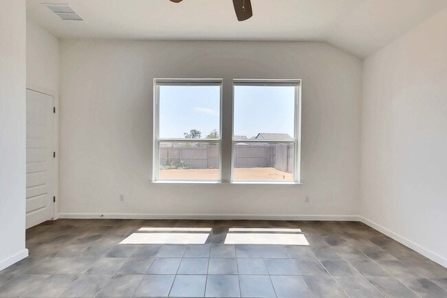 Building Photo - 133 James Rose Ln