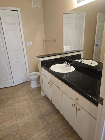 Building Photo - 9228 Lake Chase Island Way