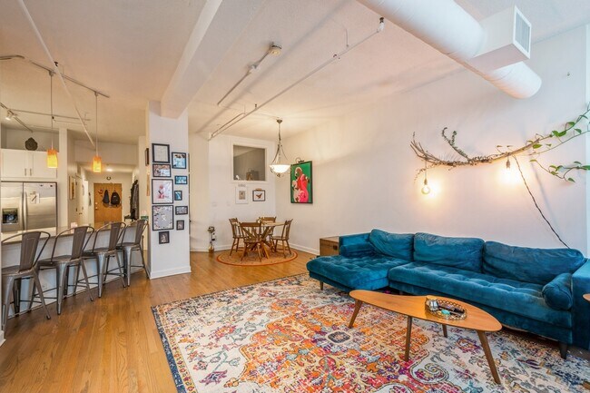 Building Photo - 161 W Harrison St