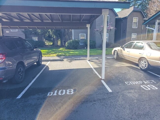 Building Photo - 13801 Old Redmond Rd