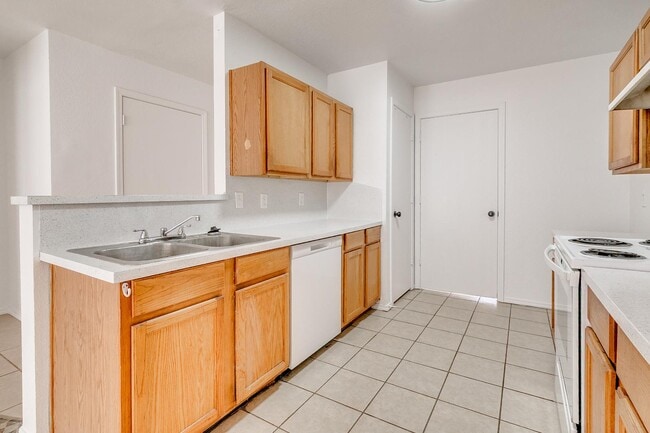 Building Photo - 913 SW 153rd St
