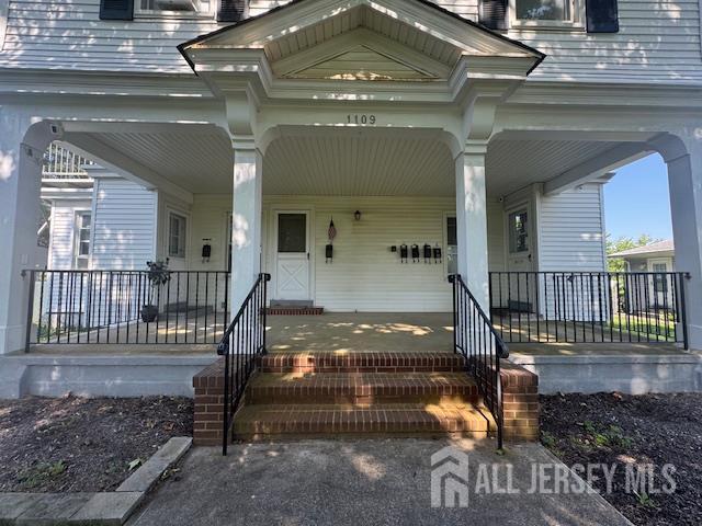 Building Photo - 1109 Lincoln Ct
