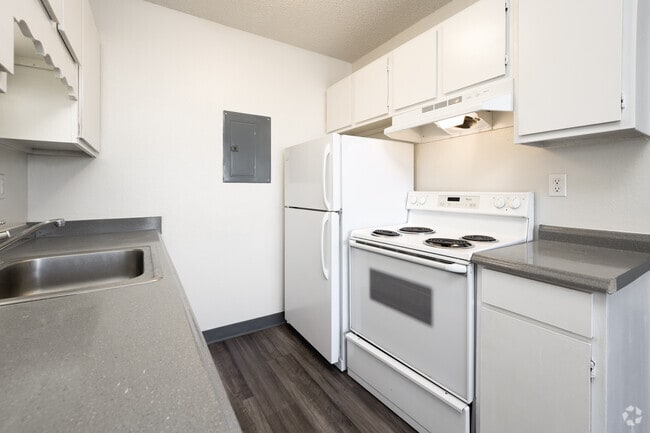 1BR, 1BA - 424SF - Skyview