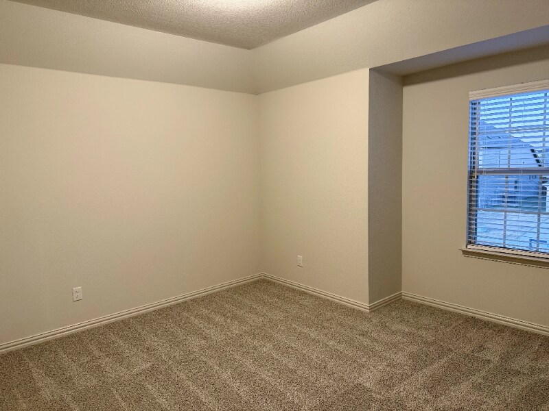 Building Photo - 1312 Staffords Pt