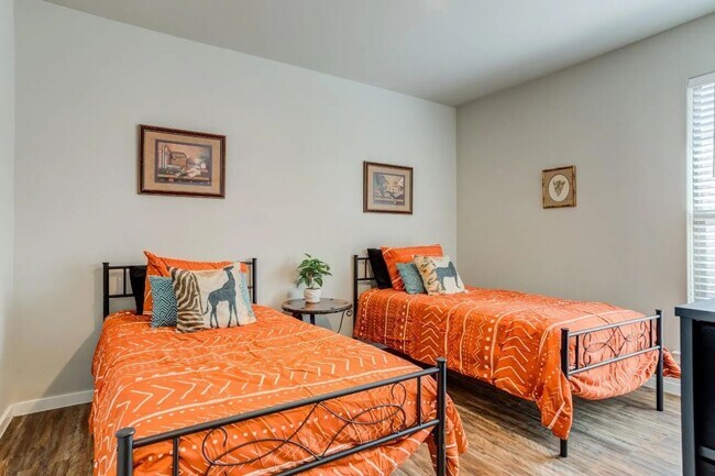 Building Photo - Priced to Lease! Beautiful West Lubbock Home with Modern Finishes, All Appliances Included & Acce...