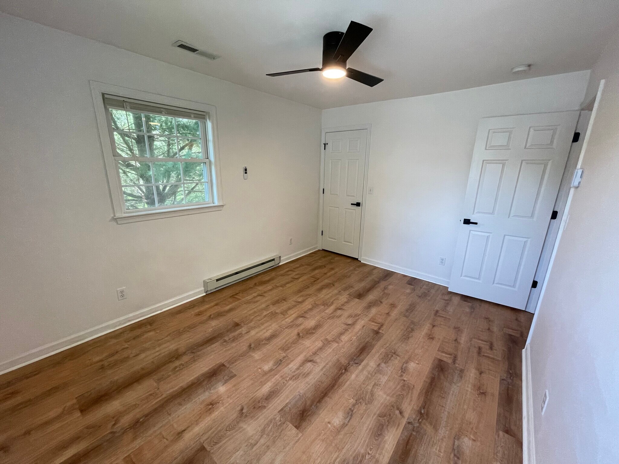 Building Photo - 1218 Holmes Ave