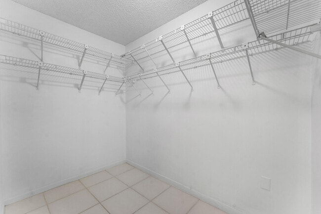 Building Photo - 3908 S Ocean Blvd
