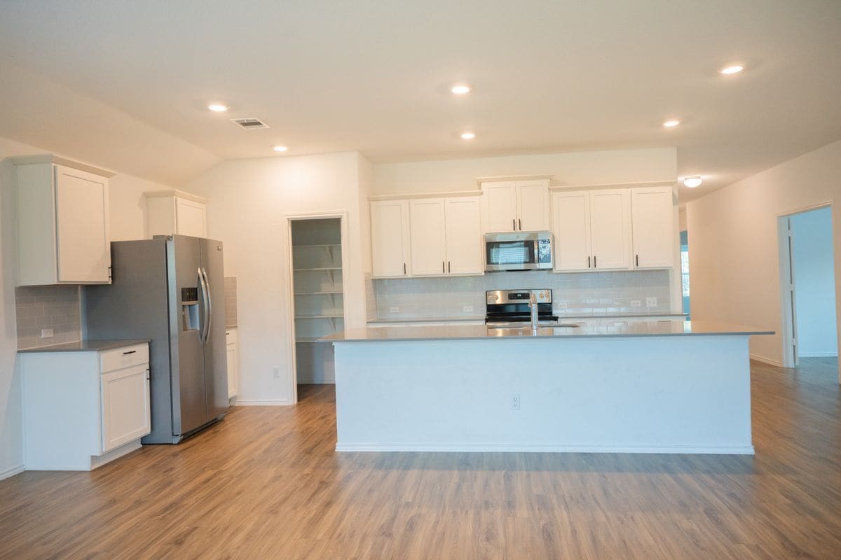 Building Photo - 423 Bluejack Wy