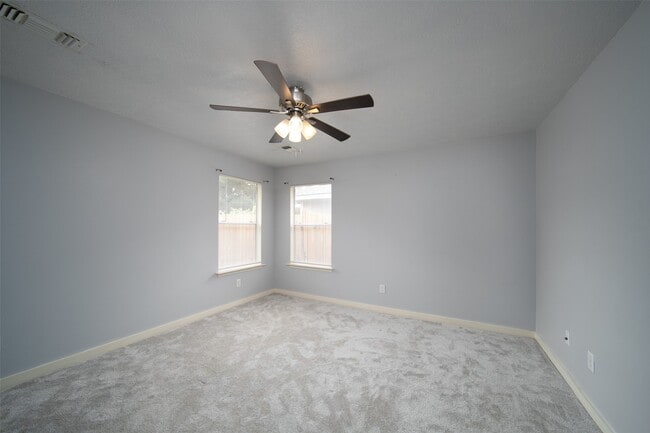 Building Photo - 11914 Rolling Stream Dr