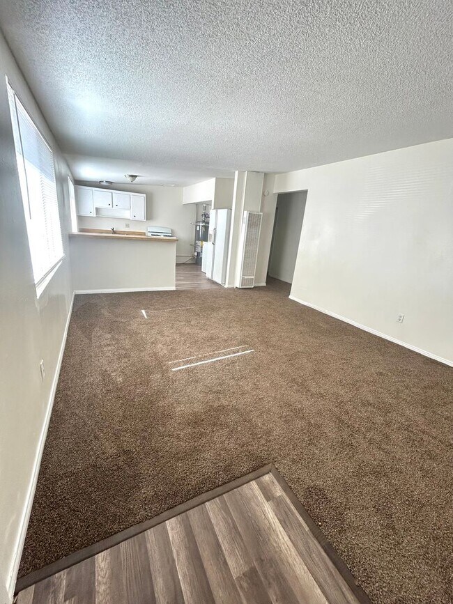 Building Photo - 73844 Sun Valley Dr