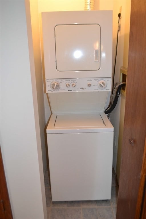 Building Photo - 369 Aiken Ave