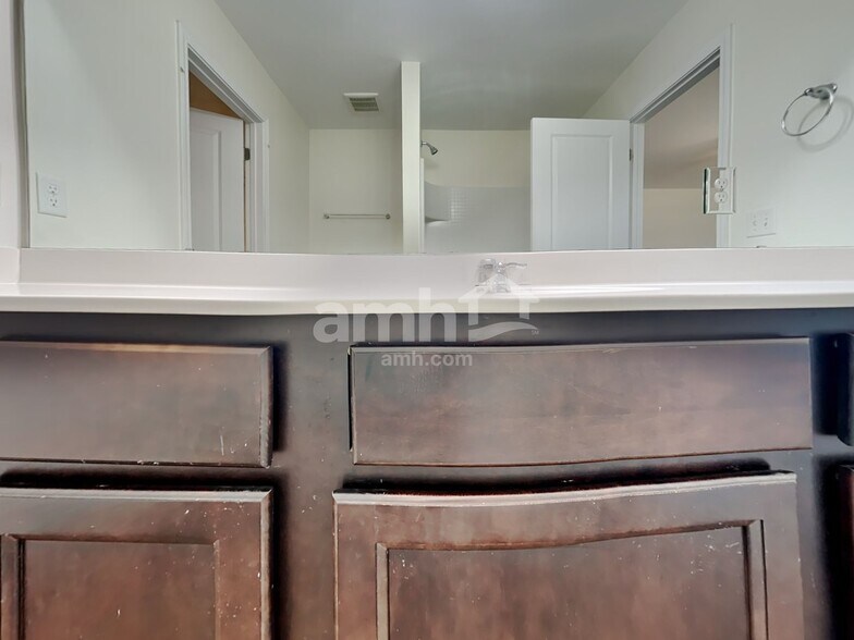 Building Photo - 151 Orion Way