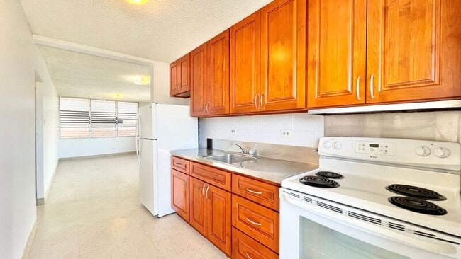 Primary Photo - 2712 Waiaka Rd