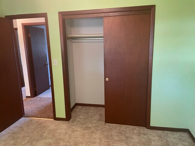 Building Photo - 4625 Candlelight Dr