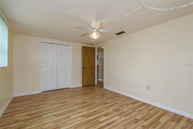 Building Photo - 3511 Calera Dr