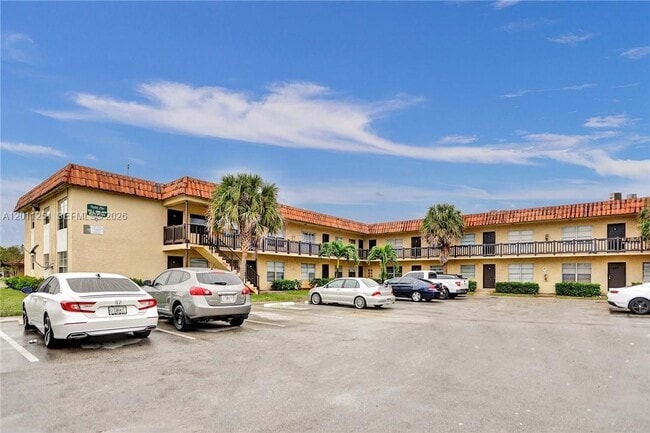 Building Photo - 1335 S Dixie Hwy